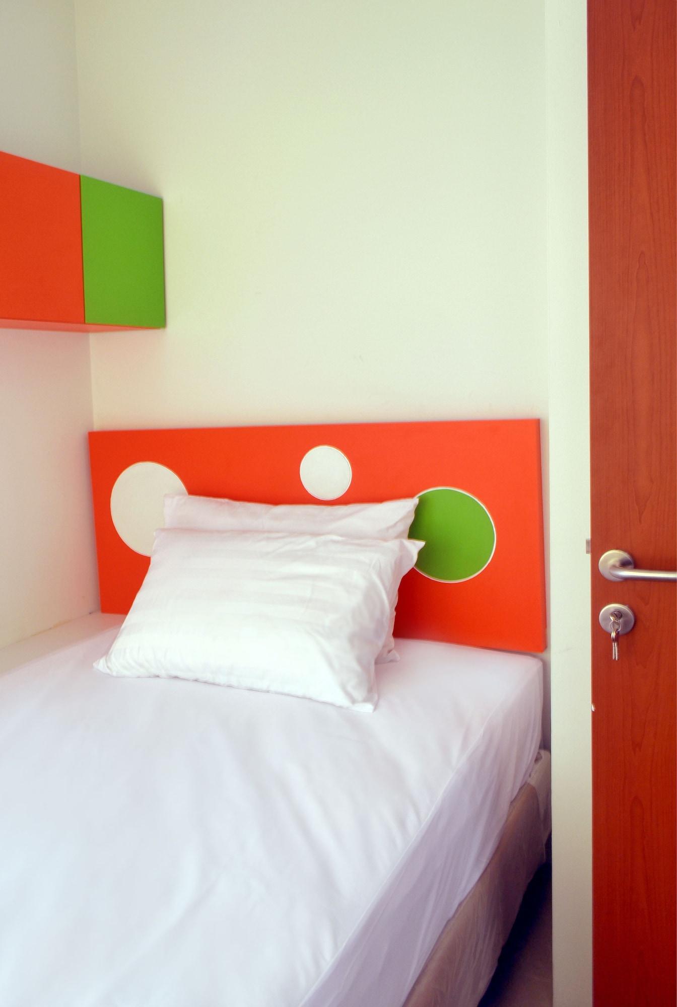 ไททาเนียม เอ็กซ์เพรส โฮมเทล Hotel จาการ์ตา ภายนอก รูปภาพ