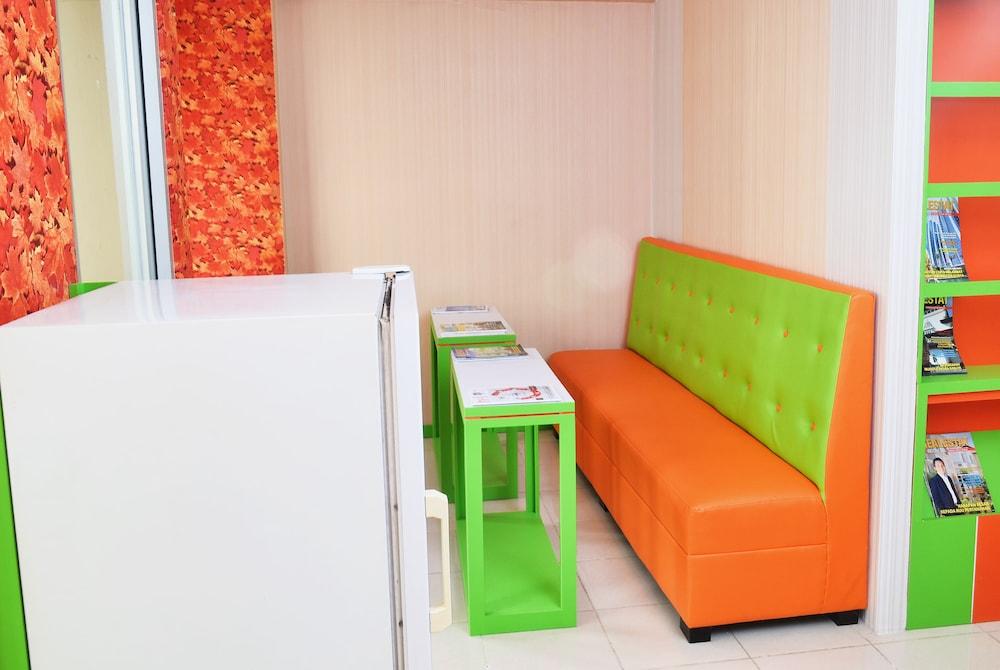 ไททาเนียม เอ็กซ์เพรส โฮมเทล Hotel จาการ์ตา ภายนอก รูปภาพ